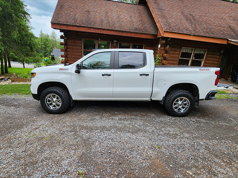 2023 Chevrolet Silverado Fuel Offroad Maverick D536 18x9 Goodyear Wrangler Duratrac 275 70r18 