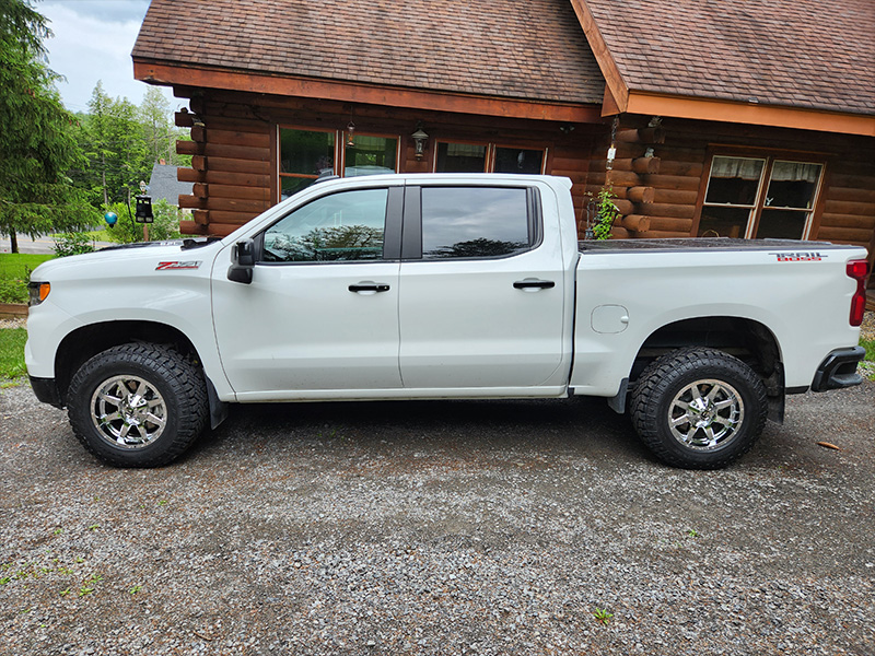 2023 Chevrolet Silverado Fuel Offroad Maverick D536 18x9 Goodyear Wrangler Duratrac 275 70r18 