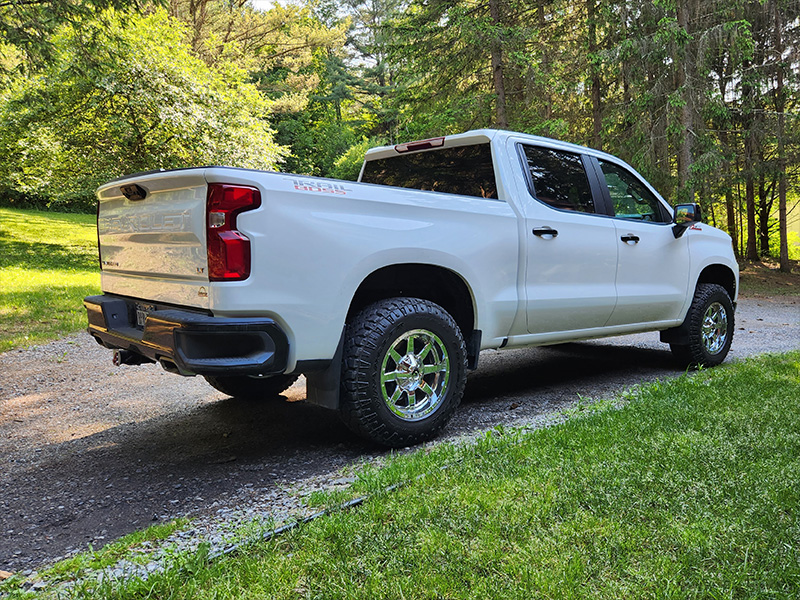 2023 Chevrolet Silverado Fuel Offroad Maverick D536 18x9 Goodyear Wrangler Duratrac 275 70r18 