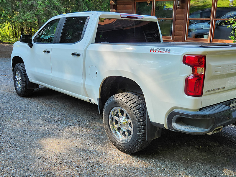 2023 Chevrolet Silverado Fuel Offroad Maverick D536 18x9 Goodyear Wrangler Duratrac 275 70r18 