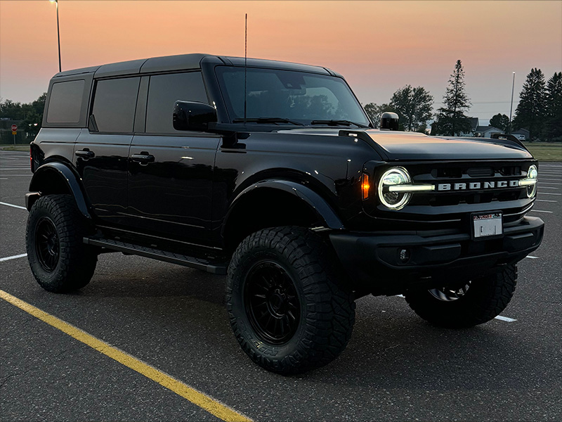 2024 Ford Bronco Kmc Km542 18x9 Nitto Ridge Grappler 35x12 50r18 